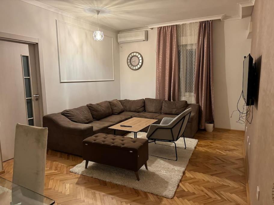 Long Royal Apartment Подгорица Екстериор снимка
